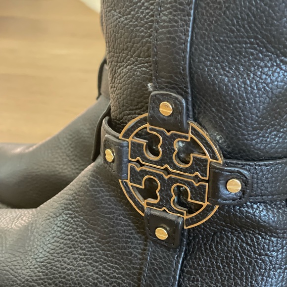 Size 6 Tory Burch Leather/Gold Amanda’s Boot - Picture 2 of 5